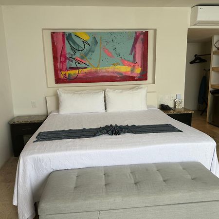 Hotel Delfin Vista Pier Beach Front Puerto Vallarta Bagian luar foto