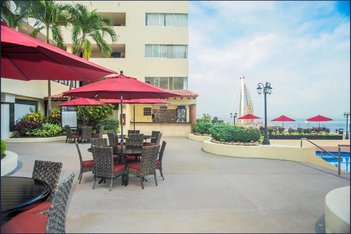 Hotel Delfin Vista Pier Beach Front Puerto Vallarta Bagian luar foto