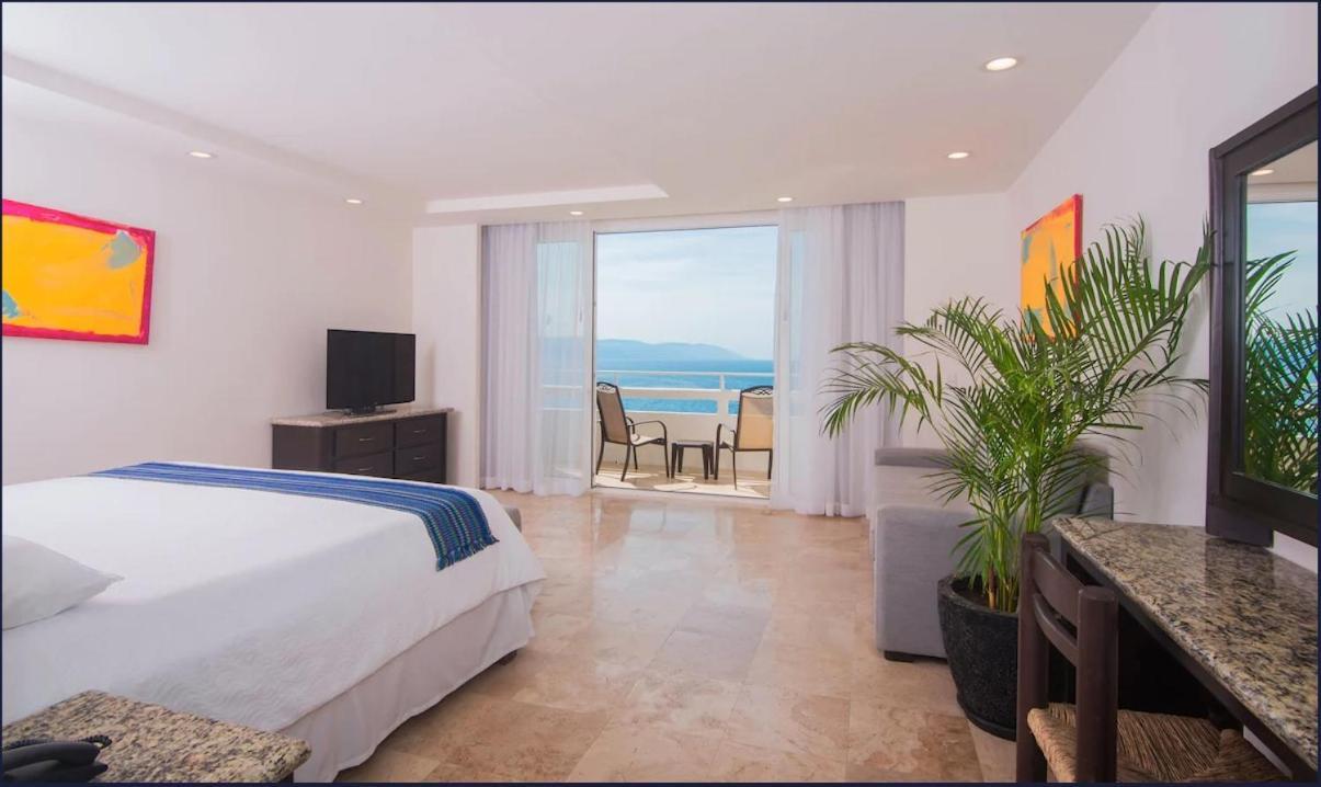 Hotel Delfin Vista Pier Beach Front Puerto Vallarta Bagian luar foto