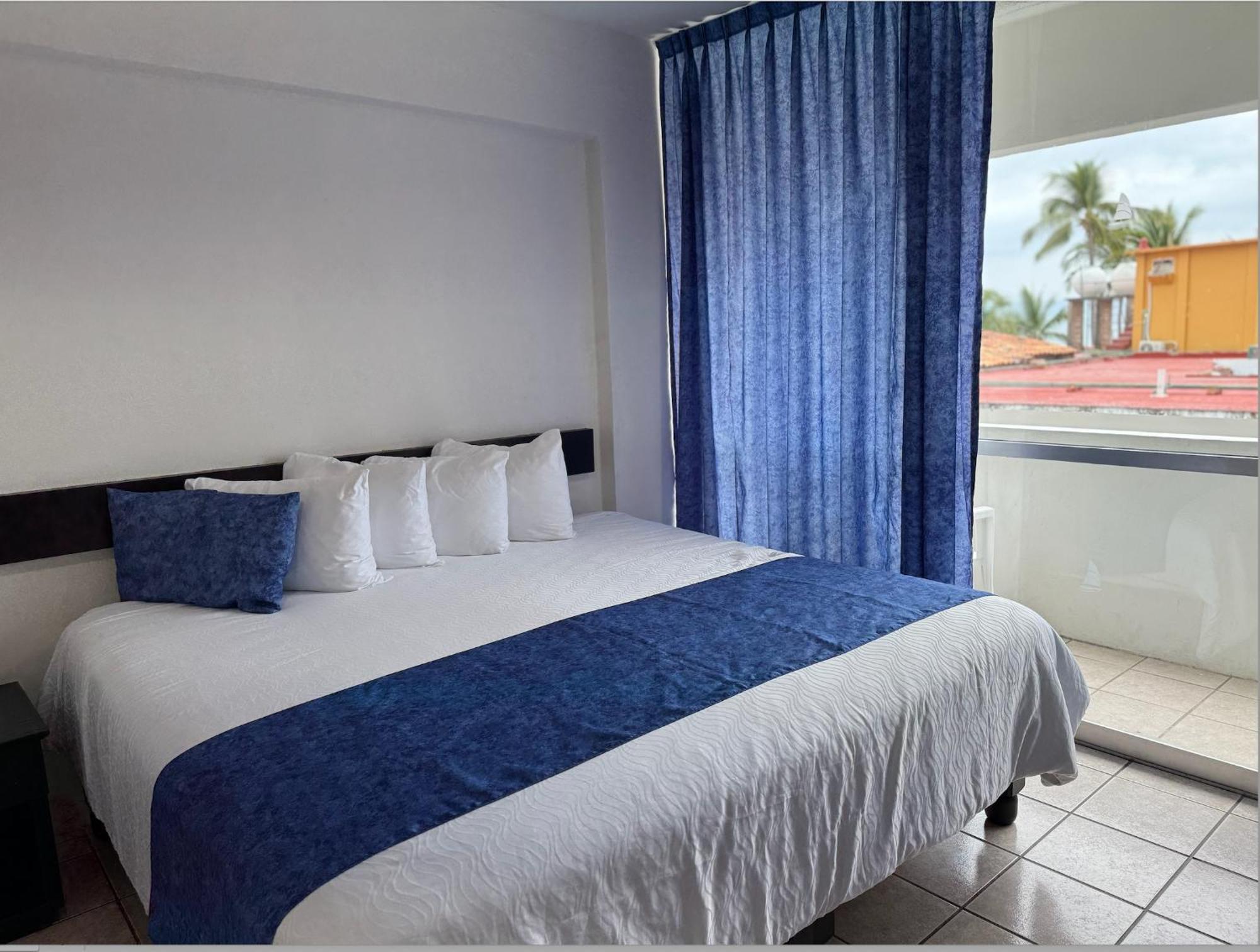 Hotel Delfin Vista Pier Beach Front Puerto Vallarta Bagian luar foto